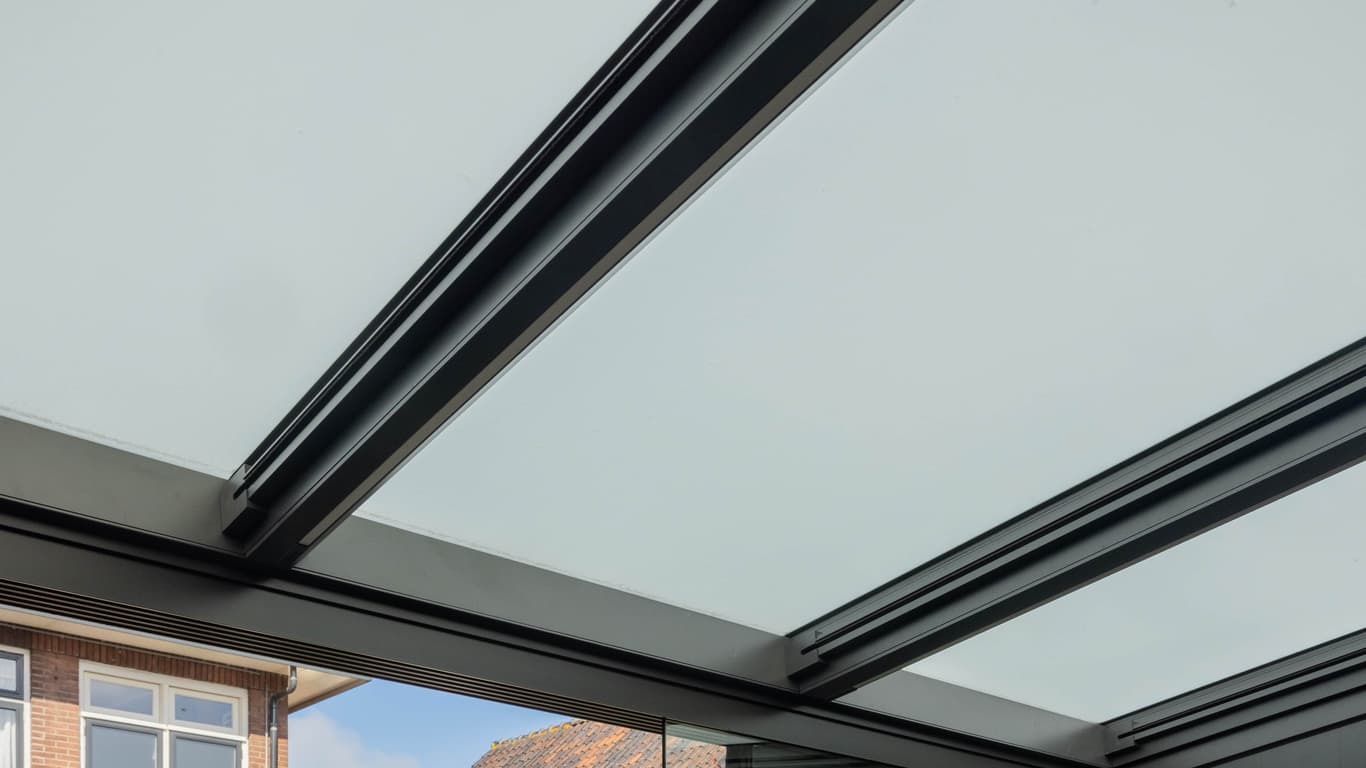 Véranda Heavy Duty autoportante avec protection solaire et Lighting System de La grande transformation du jardin