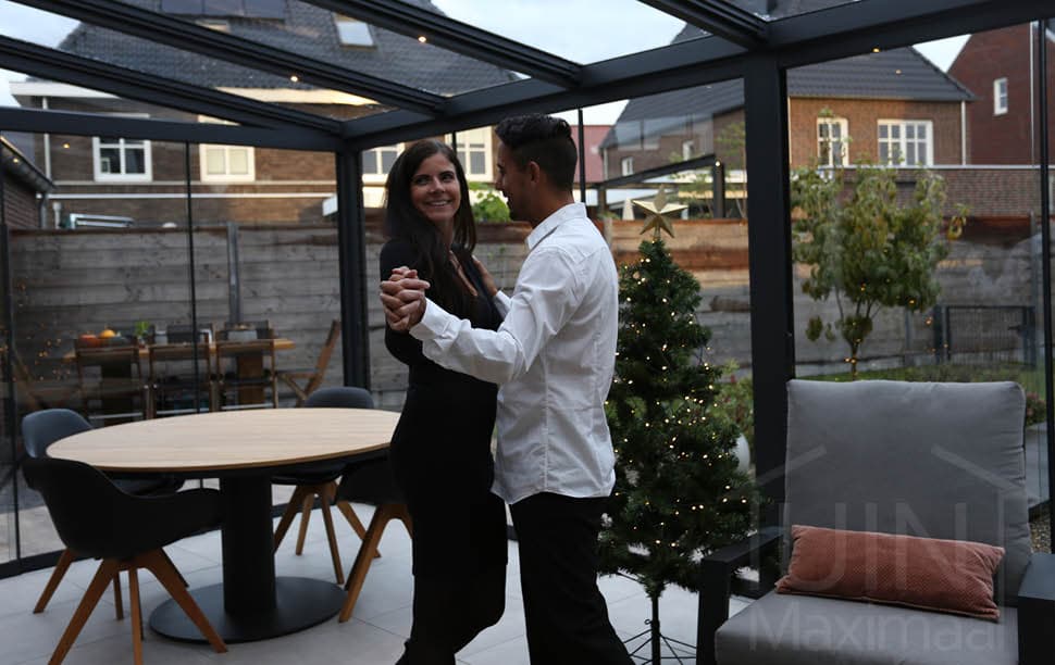 Eclairage LED sous un veranda anthracite Eclairage LED sous un veranda anthracite