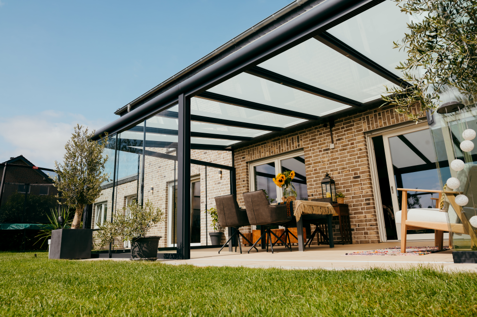 Auvent de terrasse en aluminium ou en bois